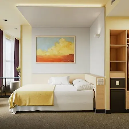 Art Pallas By Tartuhotels 3*