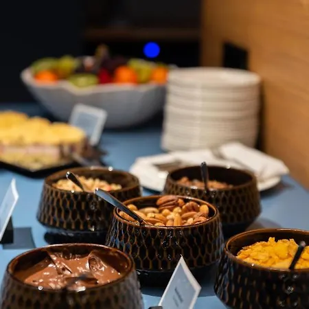 Art Pallas By Tartuhotels 3*
