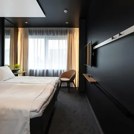 فندق Art Pallas By Tartuhotels تارتو
