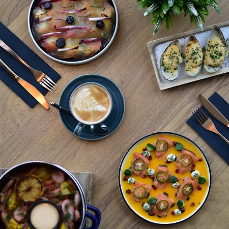 Art Pallas By Tartuhotels فندق تارتو