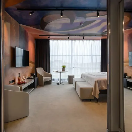 فندق Art Pallas By Tartuhotels 3*