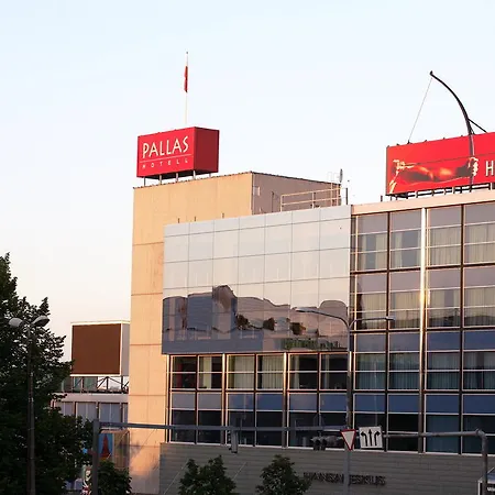 Art Pallas By Tartuhotels فندق 3*